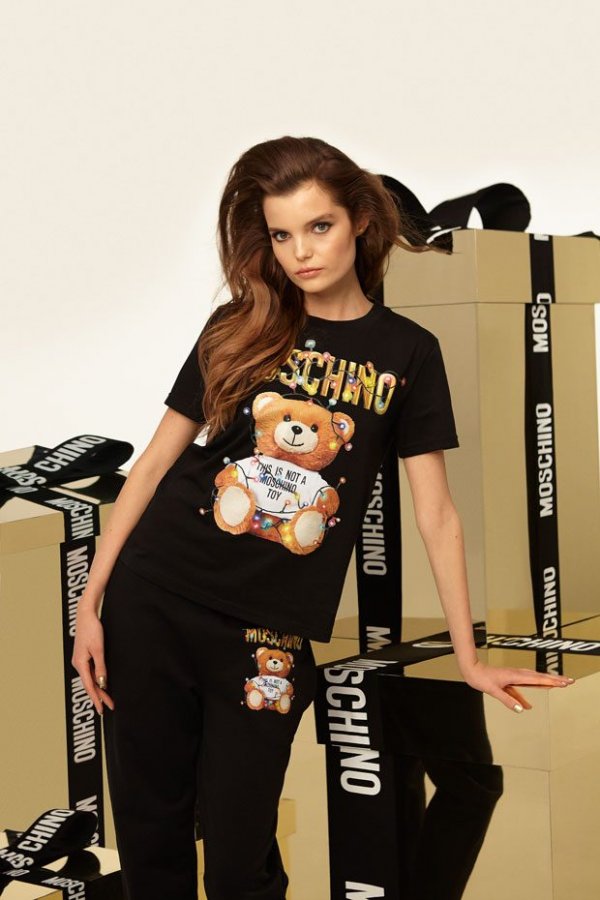Снимка: Moschino