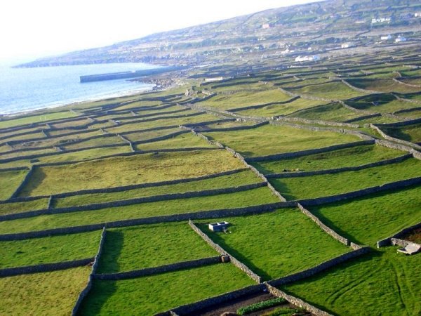 Снимка: Dochara; Irish Genealogy Toolkit; Gonomad; Wikitravel