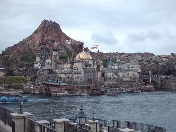 Снимка: byutv.orgАквапарк Дисни (DisneySea), ТокиоКапитан Немо би се вписал идеално в този увеселителен аква парк в Токио.