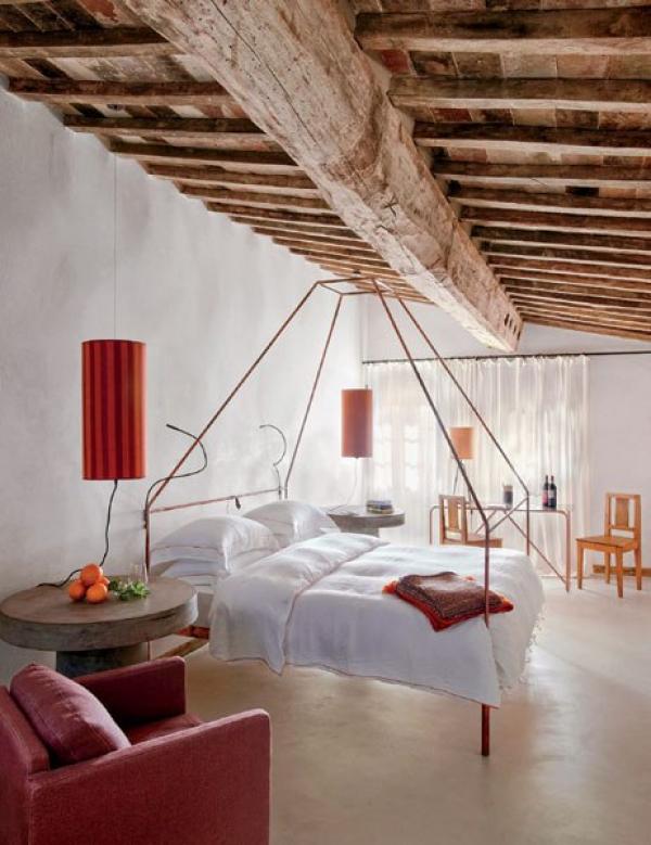 Стая в хотел "Monteverdi", който се намира в селището Castiglioncello del Trinoro; Снимка: architecturaldigest.com