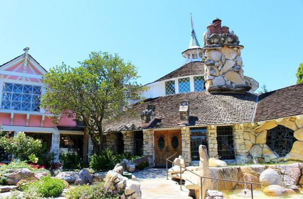Снимка: Madonna Inn