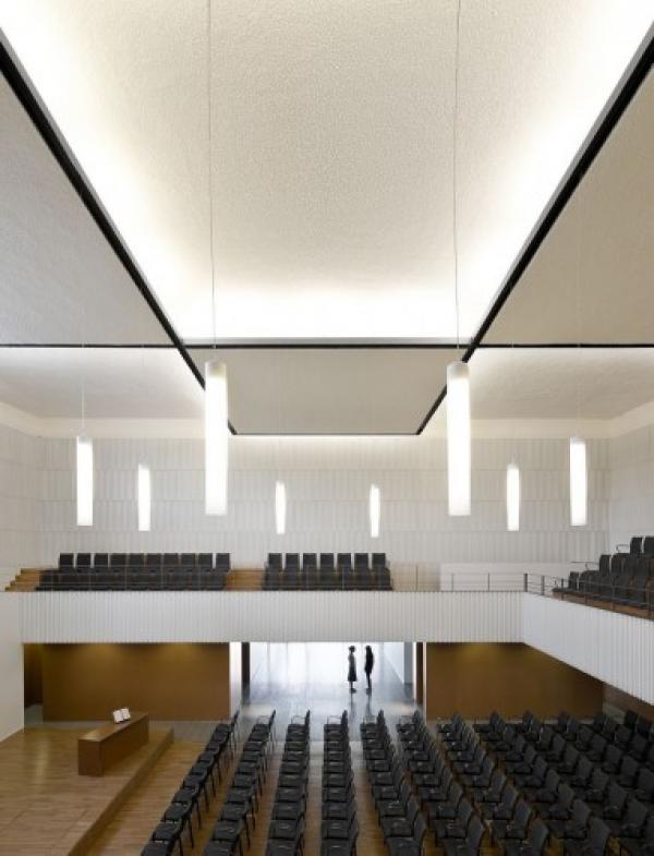 Снимка: archdaily.comЕвангелиски храм в Тераса,  Испания