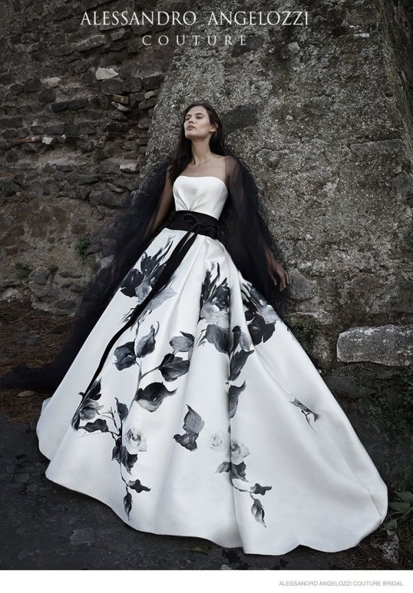 Снимка: Alessandro Angelozzi Couture