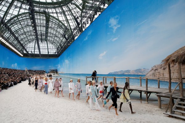 Плажът на Chanel, пролет-лято 2019; Снимка: Reuters