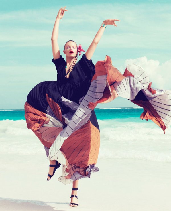 Снимки: Harper's Bazaar