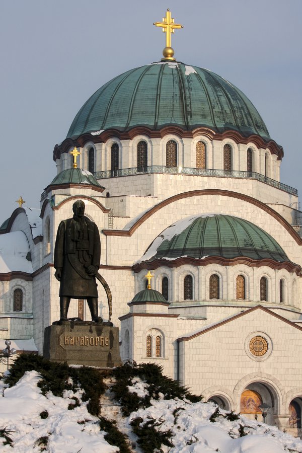 Катедралата "Свети Сава", Белград, СърбияСнимка: DreamstimeКатедралата "Свети Сава" е най-голямата източноправославна църква в света, която все още е действаща. Построена е в чест на Свети Сава, важна фигура в сръбската история. Създадена е върху платото Вракар, където се вярва, че Синан Паша е изгорил тленните останки на Свети Сава през 1595 г.