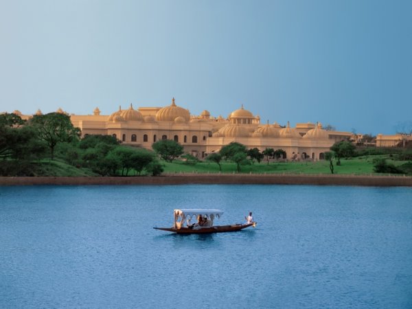 Хотел Oberoi Udaivilas в Уйдапур, Индия.Rooms: 100Service: 98.2Food: 93Location: 96.5Design: 96.4Activities: 90