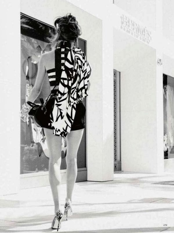 Снимка: сп.Harper's Bazaar