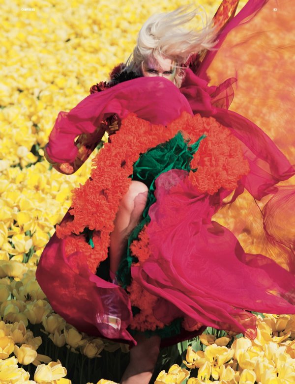 Снимка: Viviane Sassen/ Dazed & Confused
