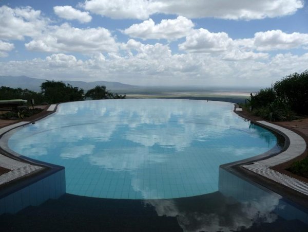 Снимка:  badlyricpoliceLake Manyara Serena Lodge, Танзания