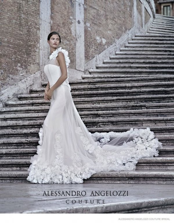 Снимка: Alessandro Angelozzi Couture