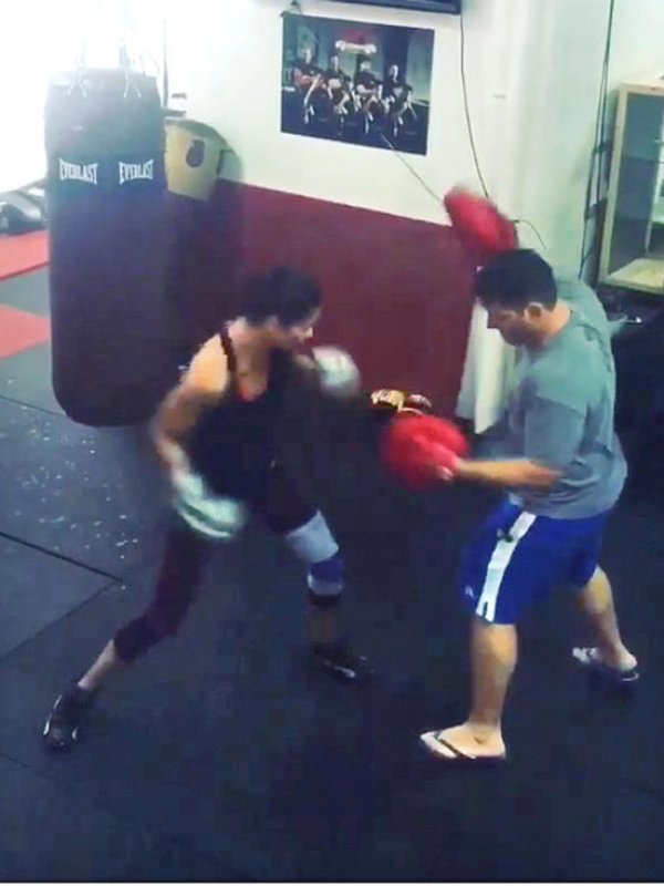 Адриана Лима залага на усилени тренировки по бокс; Снимка: Instagram