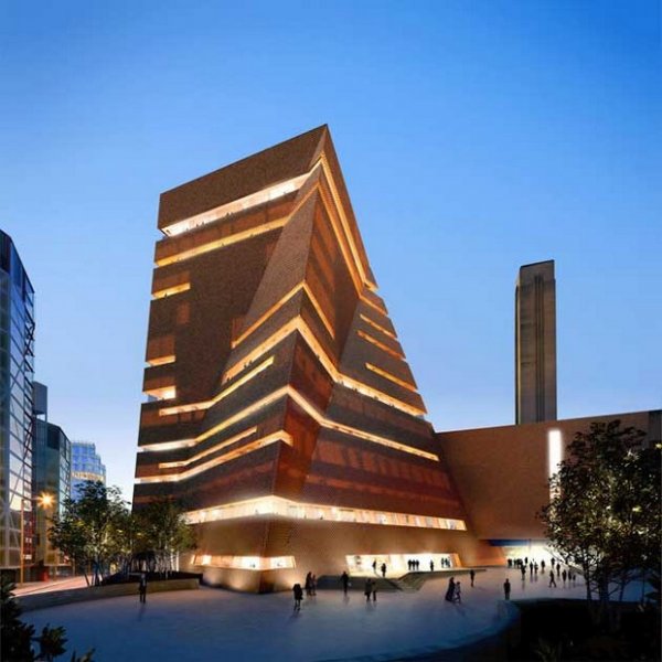 Снимка: theworldroamer.comTate Modern 2Старата електроцентрала на брега на река Темза се превърна в световен символ на съвременното изкуство, след като архитектите от фирма Herzog & de Meuron я реновираха и разшириха. Новата футуристична сграда, представлява едно екологично бижу, което е с увеличен капацитет от резервоари. Въпреки, че първоначалният проект е замислен като стъклена пирамида, той е променен и сега сградата има тухлена фасада, за да съответства на външния вид на оригиналната централа. Проектът струва почти 350 милиона щатски долара.
