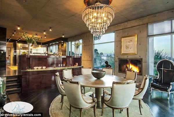 Снимка: Prive Luxury Rentals