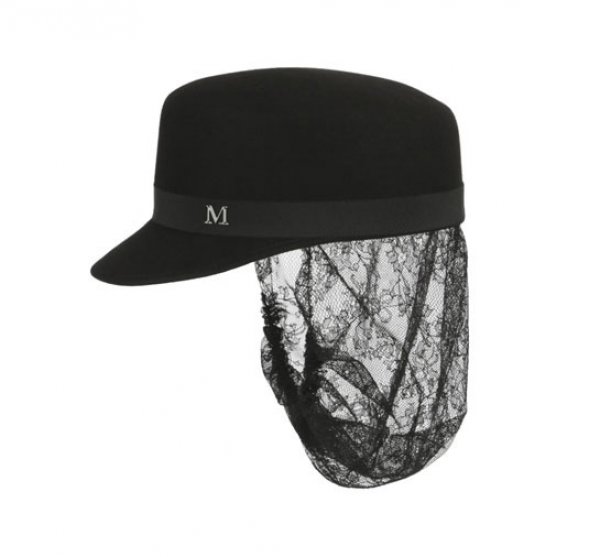 Снимка: Karl Lagerfeld for Maison Michel