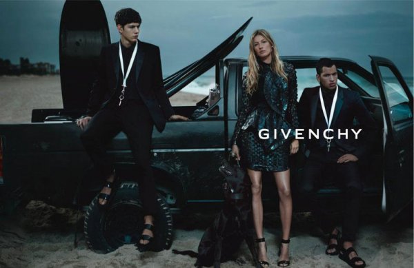 Снимка: Givenchy