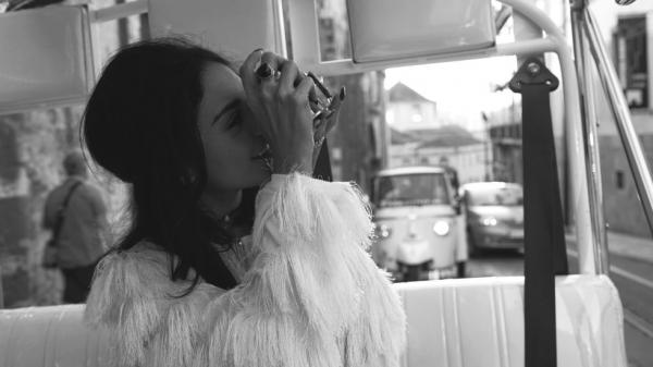Снимка: harpersbazaar.com