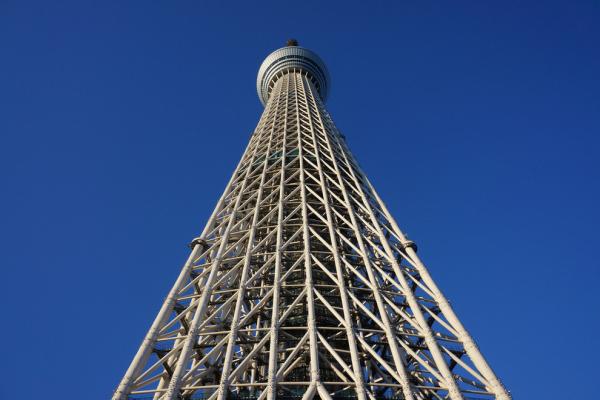 Снимка: flickr.com"Skytree" в Токио, Япония. Това е най-високата кула в света, простираща се в небето на около 200 метра. Милиони туристи я изкачват, за да получат 360-градусов изглед над града.