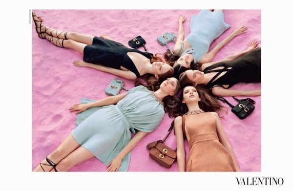 Снимка: Valentino