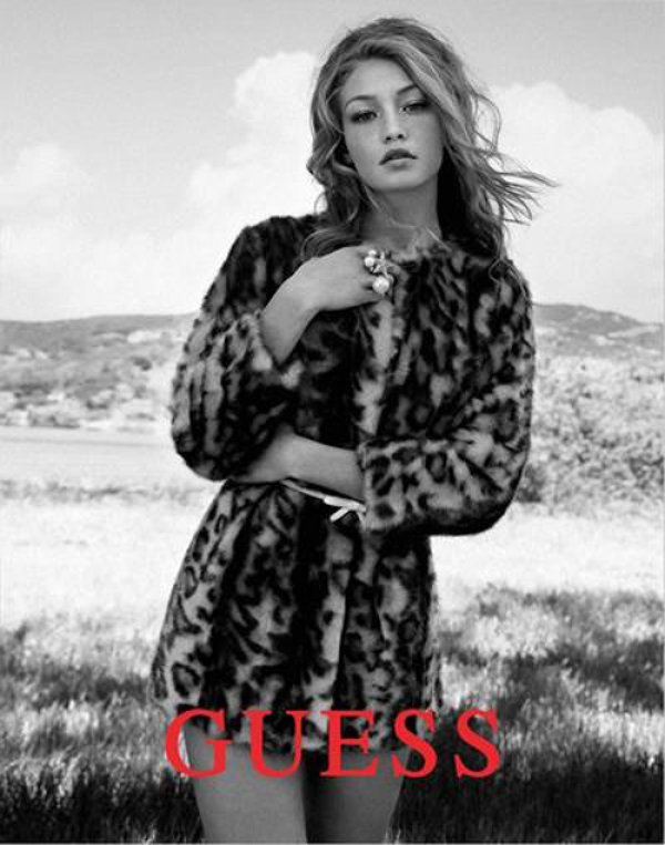 Снимка: Guess