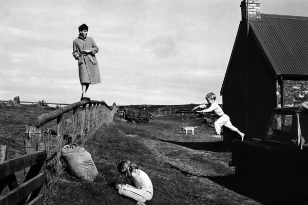 Пол, Стела и Джеймс, Шотландия, 1982...Снимка: Linda McCartney