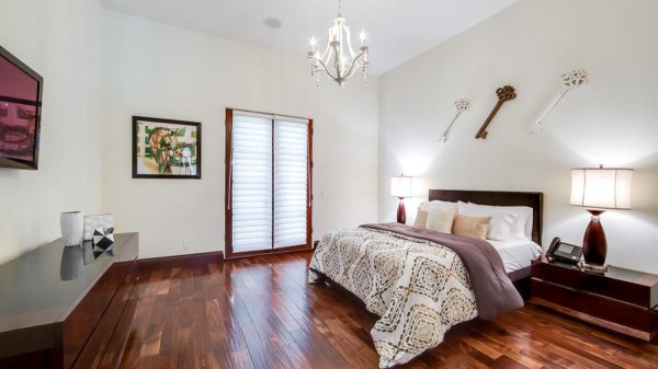 Снимка: belaircrestmansion.com