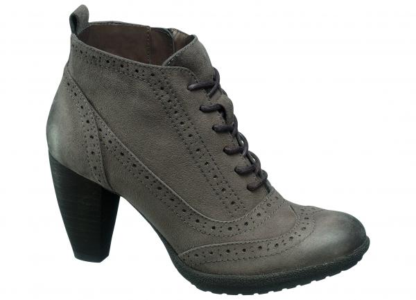Боти... Снимка: Deichmann