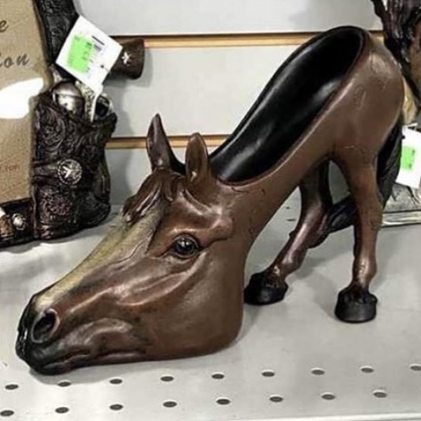 crimesagainstshoemanity