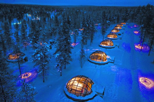 Снимка: architecturaldigest.comТози арктически хотелски комплекс се казва "Kakslauttanen" и се намира във Финландия.