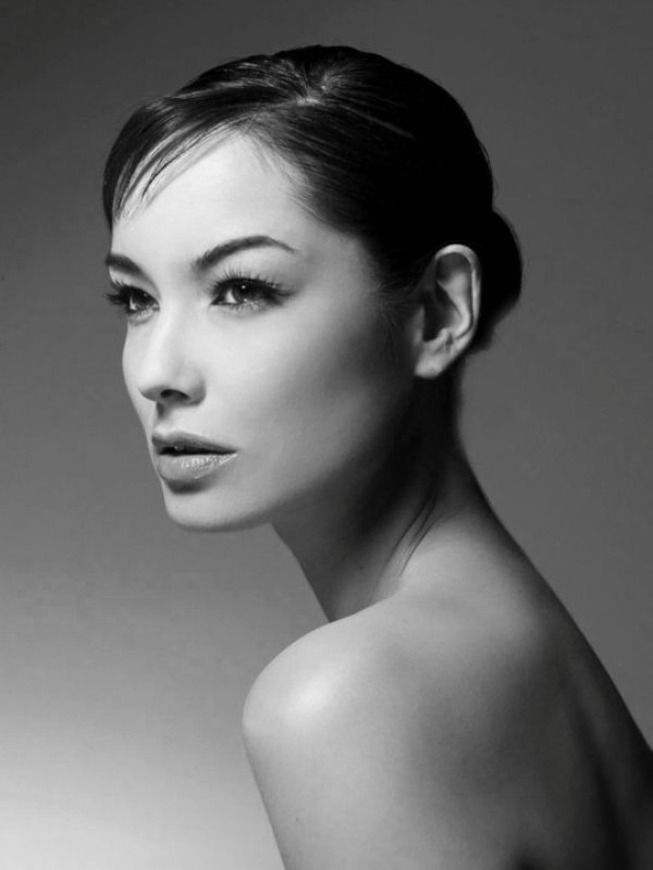 Снимка: Bérénice Marlohe - Facebook fan page