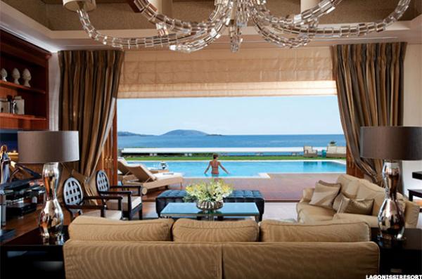 Нощувка: 35 000 долараGrand Resort Lagonissi - Атина, ГърцияСнимка: thestreet.com