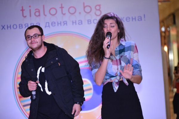Михаела Филева и Били Хлапето.