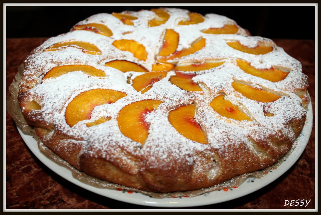 сладкиш с праскови