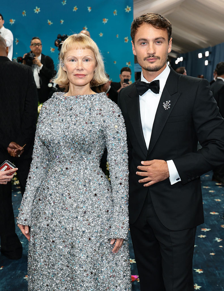 Памела Андерсън