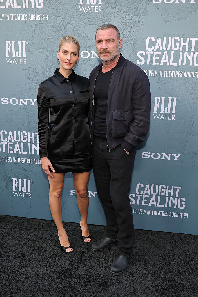 Лив Шрайвър,